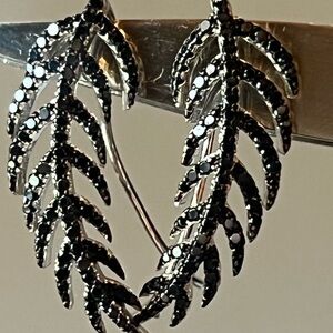 Elegant Black Leaf Earrings